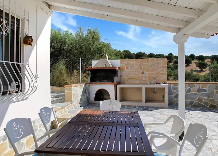Villa Lion Nikíti