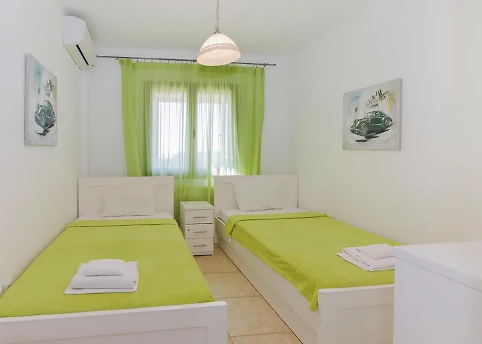 Lion Villa