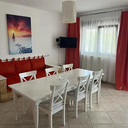 Villa Lion