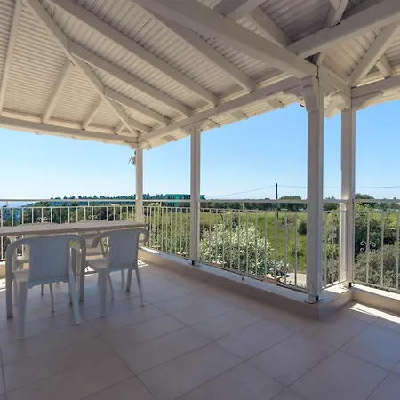 Villa Lion