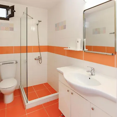 Lion Nikiti (Sithonia)