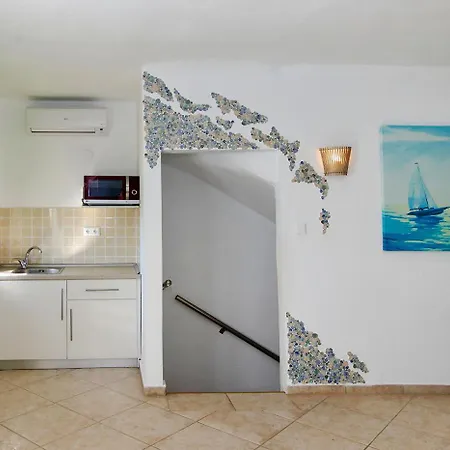 Lion * Nikiti (Sithonia)